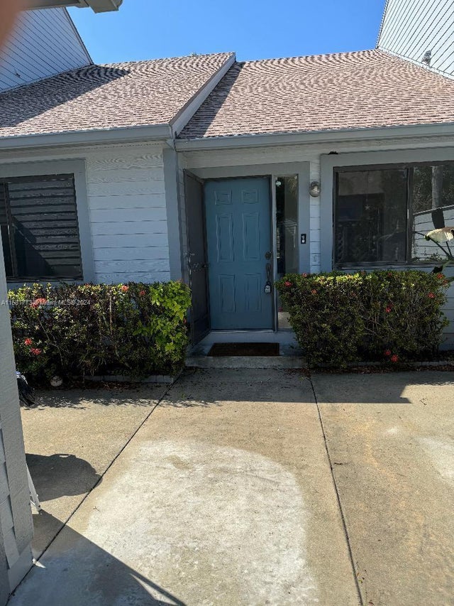 3 of 26 - 6114 Se Georgetown Pl, Hobe Sound, FL