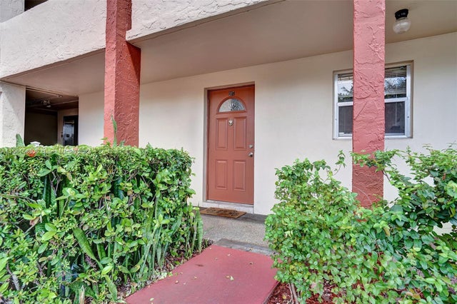 4 of 37 - 8021 N Sunrise Lakes Dr 107, Sunrise, FL