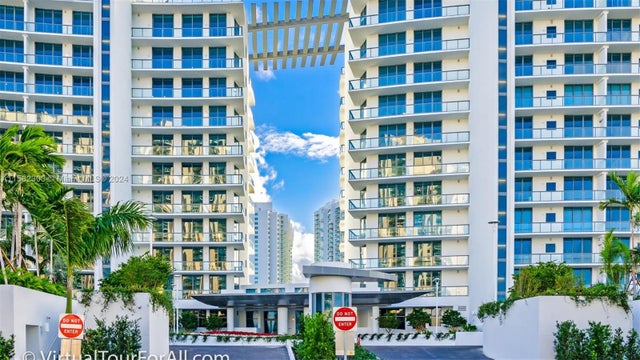 3 of 38 - 3300 Ne 188th St 615, Aventura, FL