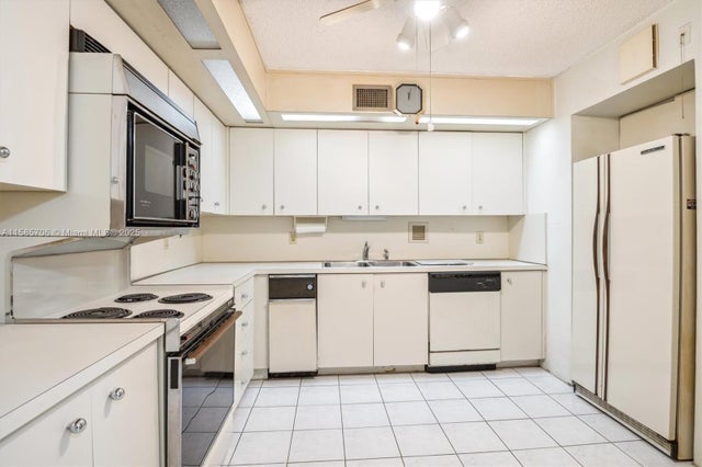 5 of 20 - 2804 N 46th Ave C227, Hollywood, FL