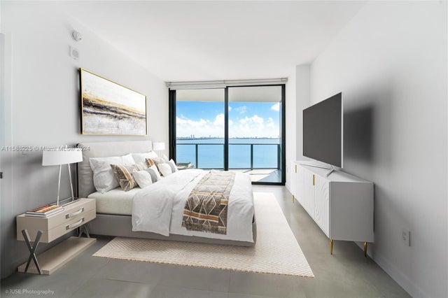 2 of 19 - 460 Ne 28th St 806, Miami, FL