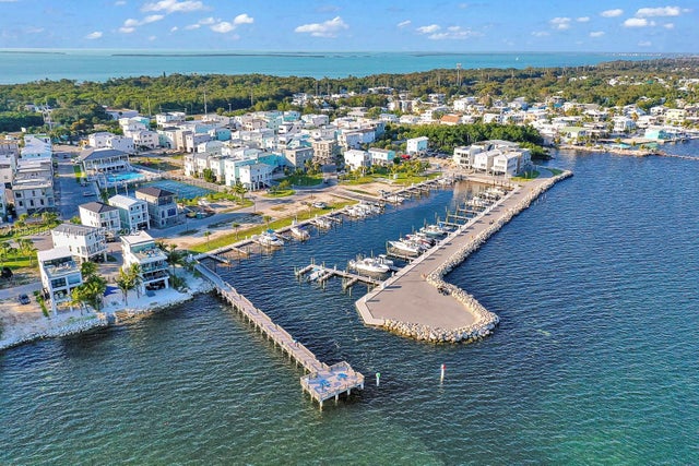 1 of 39 - 94825 Overseas Hwy, Key Largo, FL