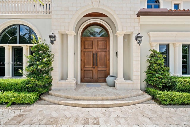 3 of 41 - 631 Hibiscus Dr, Hallandale Beach, FL