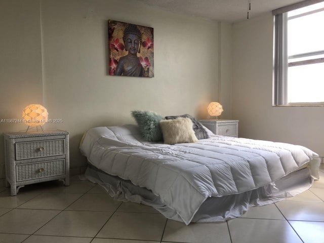4 of 18 - 3660 Ne 166th St 611, North Miami Beach, FL