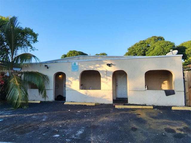 2 of 6 - 2712 Nw 14th St, Fort Lauderdale, FL