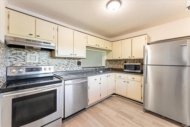 5 of 18 - 8415 Sw 107th Ave 335w, Miami, FL