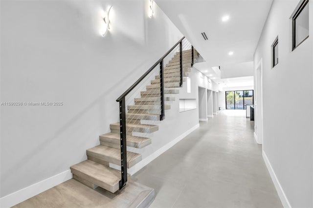 5 of 32 - 808 Sw 9th St 808-b, Fort Lauderdale, FL