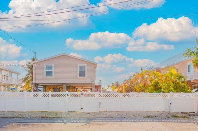 5 of 40 - 338 Windley Rd, Key Largo, FL