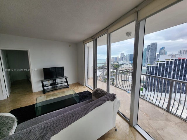 1 of 12 - 1750 N Bayshore Dr 3114, Miami, FL