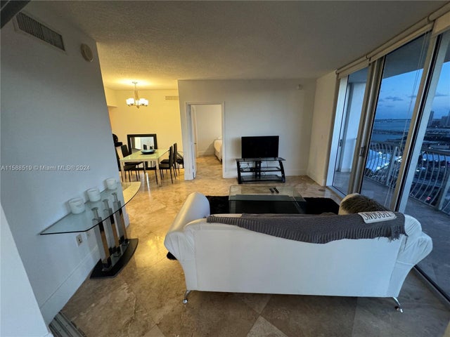 2 of 12 - 1750 N Bayshore Dr 3114, Miami, FL