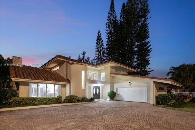 3 of 55 - 530 Ocean Blvd, Golden Beach, FL
