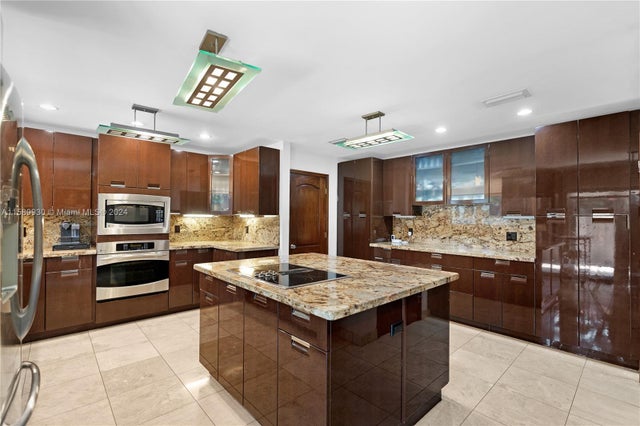 4 of 55 - 530 Ocean Blvd, Golden Beach, FL