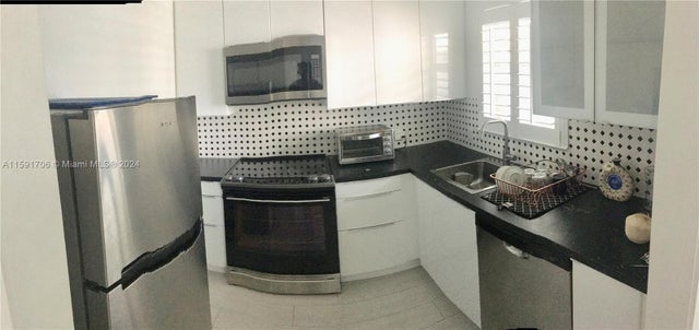 5 of 25 - 1610 Lenox Ave 416, Miami Beach, FL