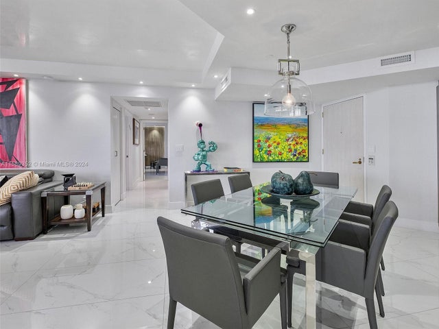 4 of 41 - 19355 Turnberry Way 25a, Aventura, FL