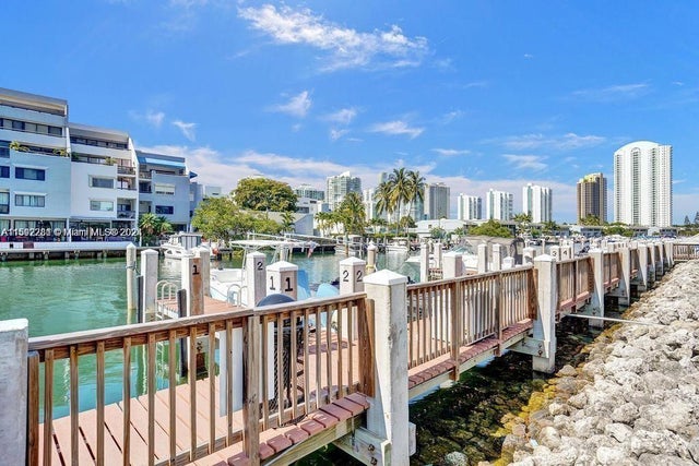 4 of 34 - 400 Kings Point Dr 317, Sunny Isles Beach, FL