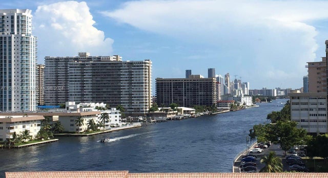 2602 E Hallandale Beach Blvd R805, Hallandale Beach