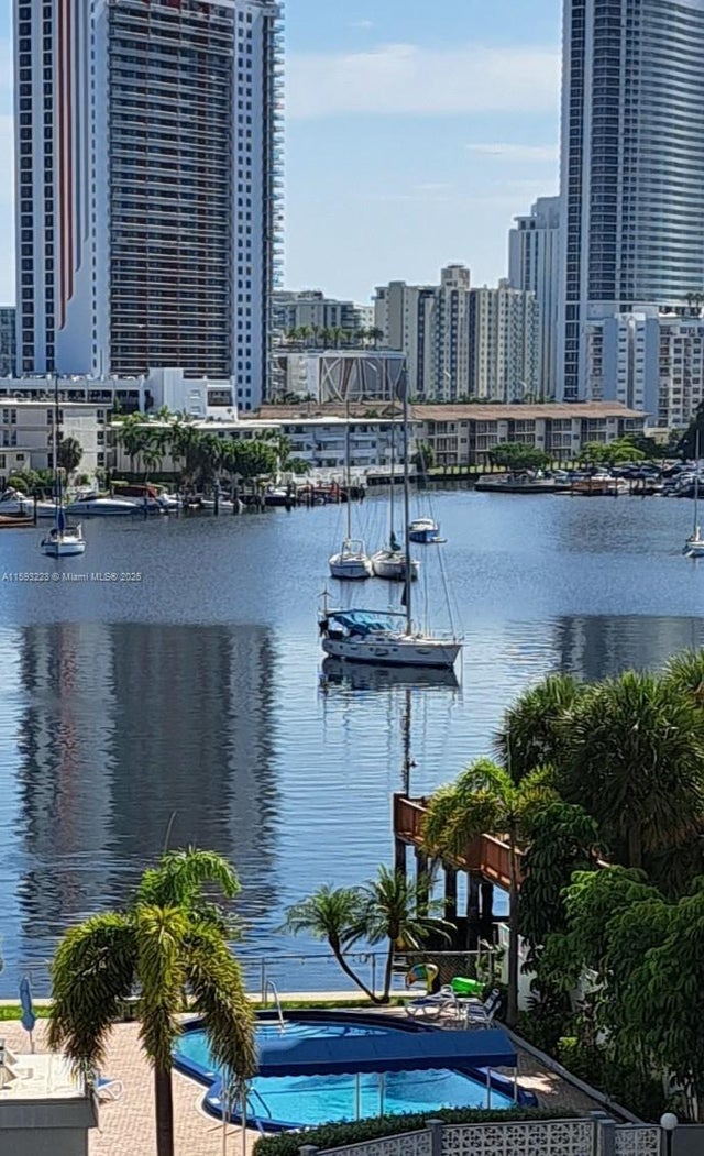 3 of 19 - 427 Golden Isles Dr 5h, Hallandale Beach, FL