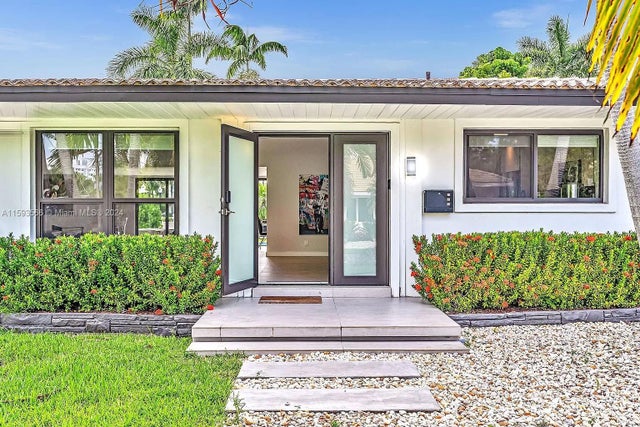 5 of 52 - 536 Hibiscus Dr, Hallandale Beach, FL