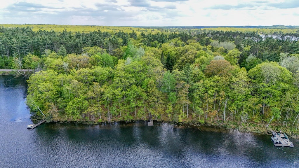 8473 Squirrel Lk Rd, Minocqua MLS 206995