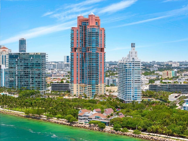 2 of 39 - 300 S Pointe Dr 1001, Miami Beach, FL