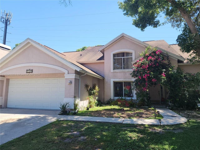 1 of 35 - 7309 Yardley Way, Other City - In The State Of Florida, FL