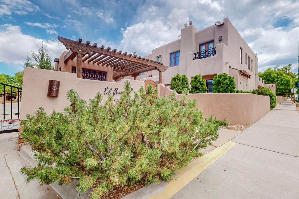 103 Catron 39, Santa Fe Property Listing MLS® 202401878