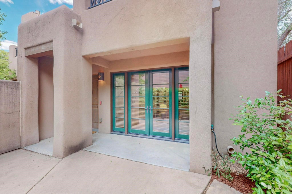 103 Catron 39, Santa Fe Property Listing MLS® 202401878