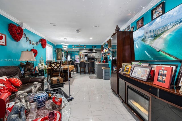 4 of 34 - 1651 Nw 111th St, Miami, FL