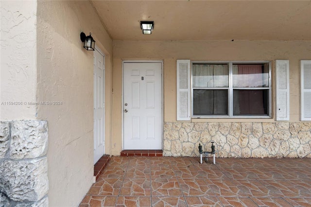 4 of 24 - 1440 Nw 20th St, Unit B, Fort Lauderdale, FL