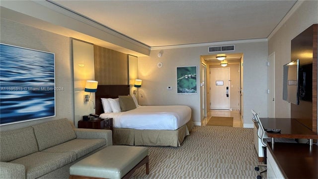4 of 14 - 18001 Collins Ave 2607, Sunny Isles Beach, FL