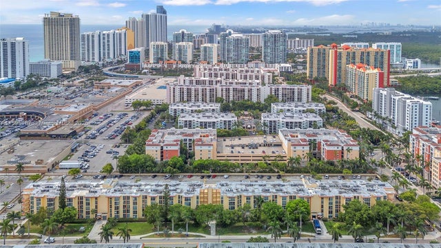 2 of 33 - 200 172nd St 222, Sunny Isles Beach, FL