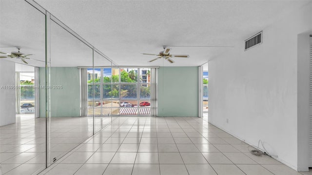 4 of 33 - 200 172nd St 222, Sunny Isles Beach, FL