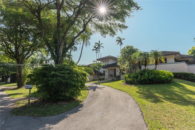 5 of 27 - 8001 Los Pinos Blvd, Coral Gables, FL