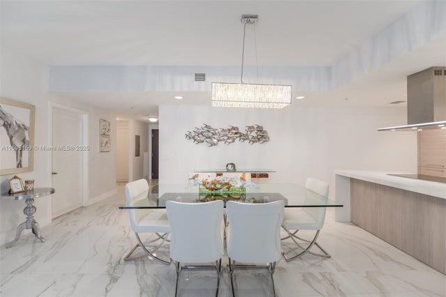 5 of 46 - 17111 Biscayne Blvd 2303, North Miami Beach, FL