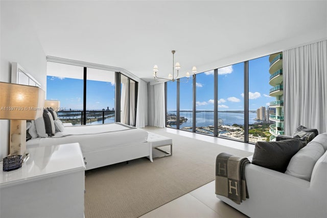 4 of 98 - 1000 Biscayne Blvd 3701, Miami, FL