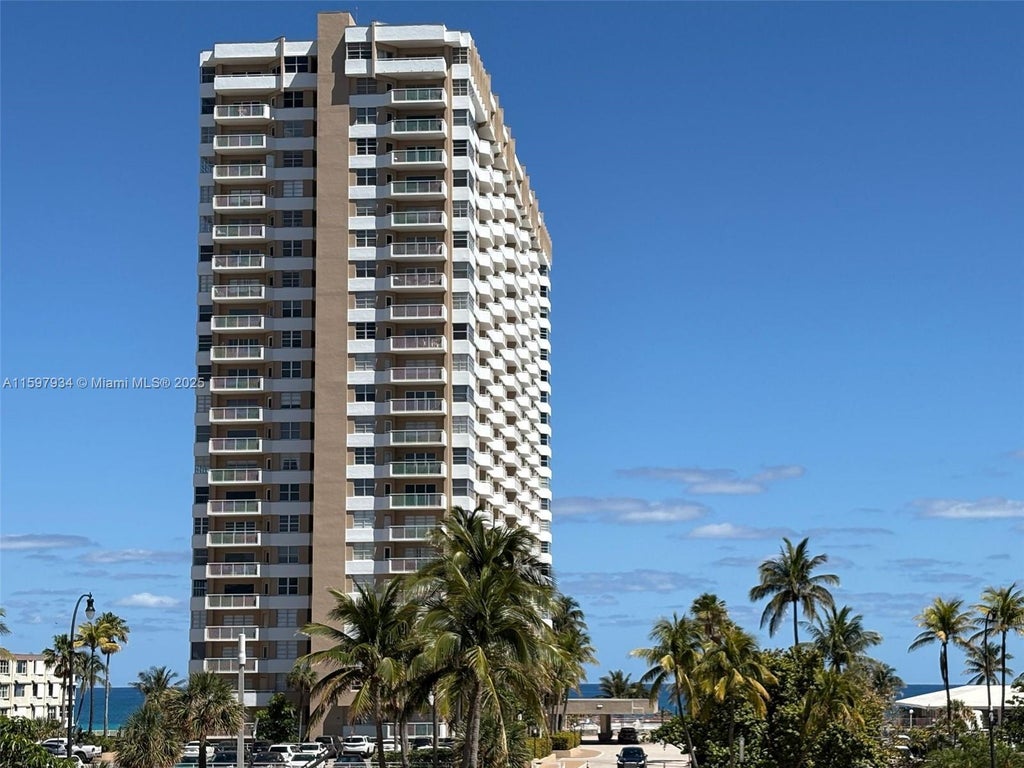 1965 S Ocean Dr 2f, Hallandale Beach