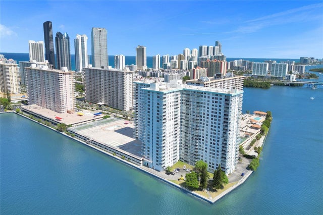 1 of 58 - 301 174th St 1701, Sunny Isles Beach, FL