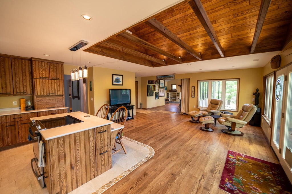 2808 High Peak Rd, Rhinelander MLS 207077