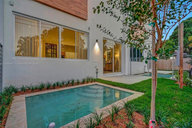 4 of 40 - 1801 Ne 13th St 1819, Fort Lauderdale, FL