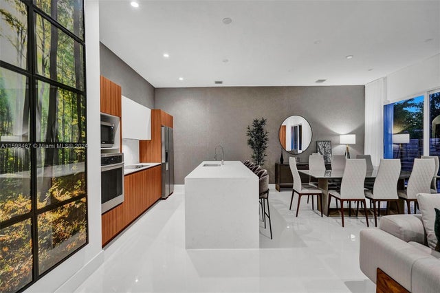 5 of 40 - 1801 Ne 13th St 1819, Fort Lauderdale, FL