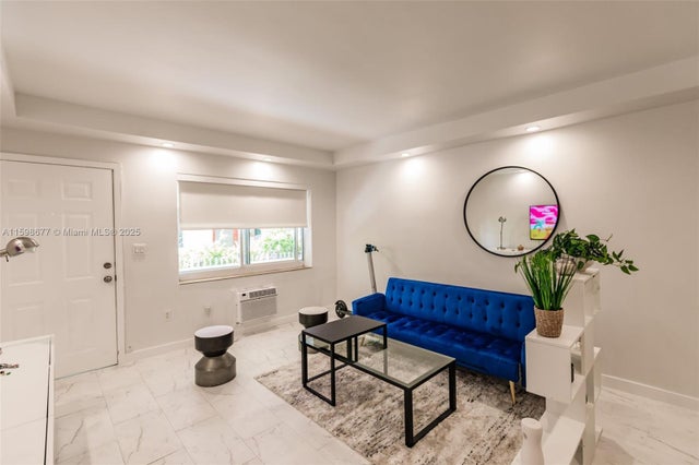 2 of 10 - 1135 Euclid Ave 104, Miami Beach, FL