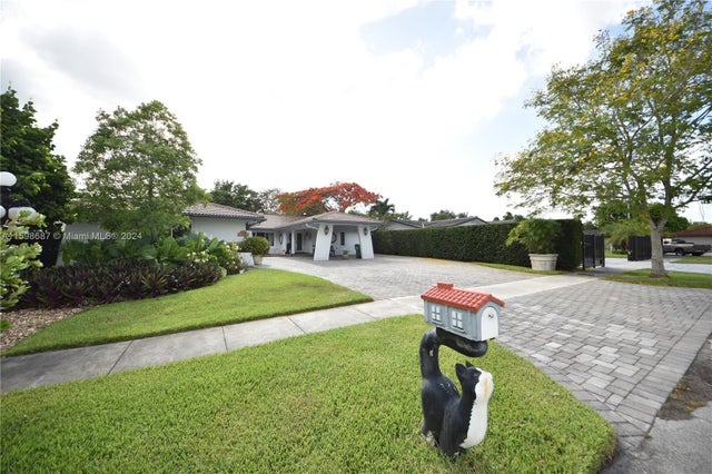 3 of 83 - 3024 Sw 98th Ct, Miami, FL