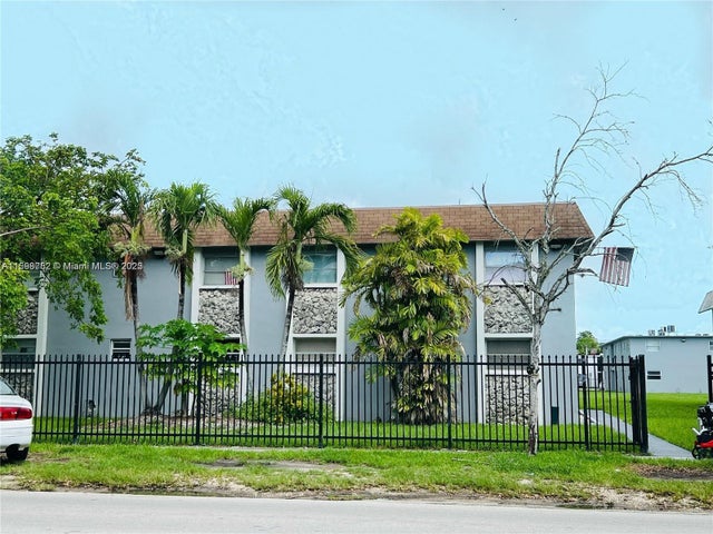 1 of 11 - 4250 Sw 67th Ave 49, Miami, FL