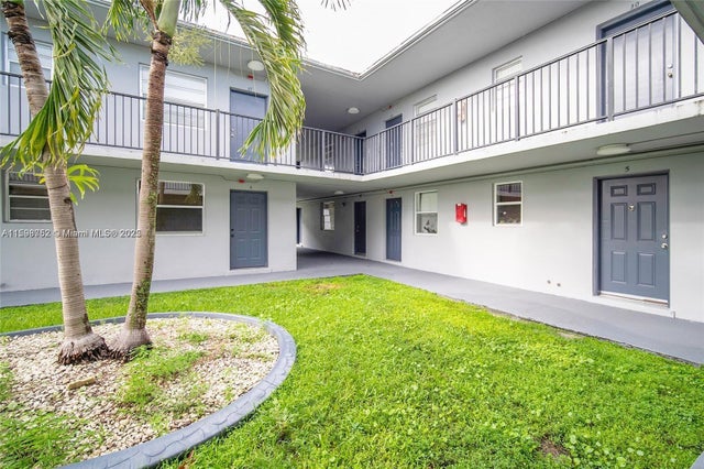 2 of 11 - 4250 Sw 67th Ave 49, Miami, FL