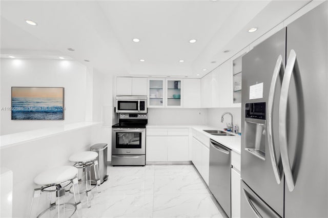3 of 43 - 9455 Collins Ave 806, Surfside, FL