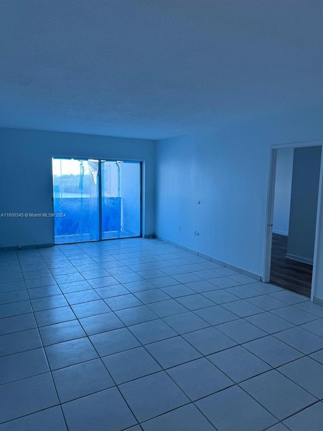 4 of 9 - 400 Kings Point Dr 719, Sunny Isles Beach, FL
