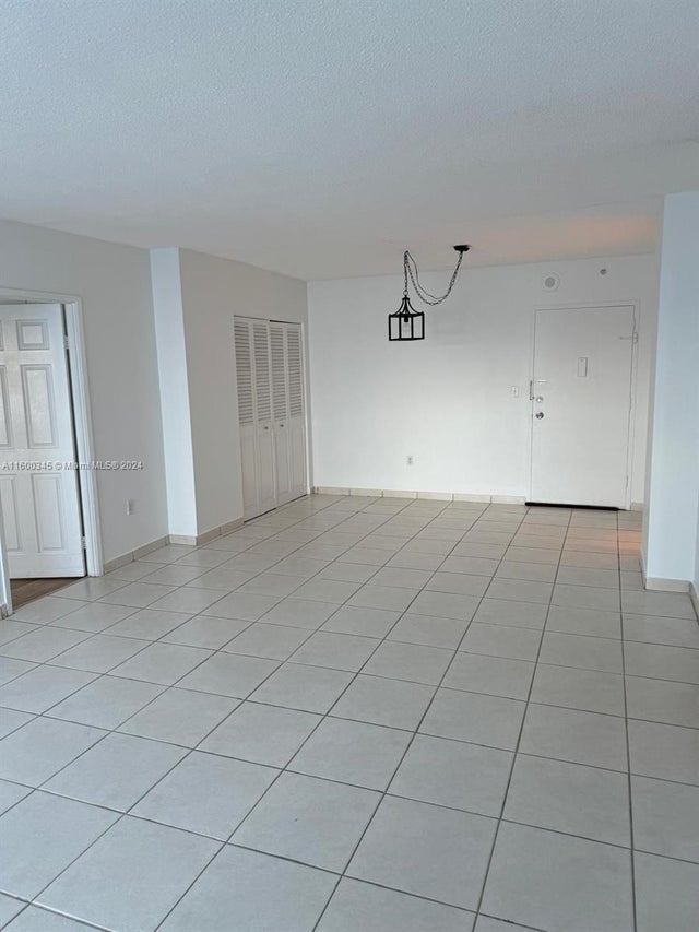 5 of 9 - 400 Kings Point Dr 719, Sunny Isles Beach, FL