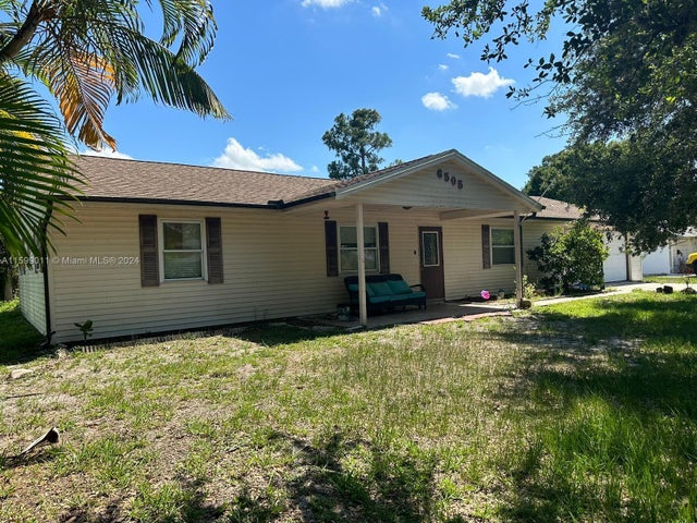 1 of 10 - 6505 Citrus Park Blvd, Fort Pierce, FL