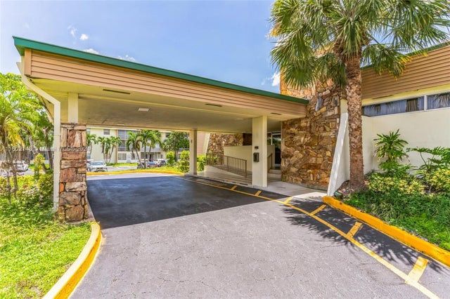 4 of 17 - 4990 E Sabal Palm Blvd 109, Tamarac, FL