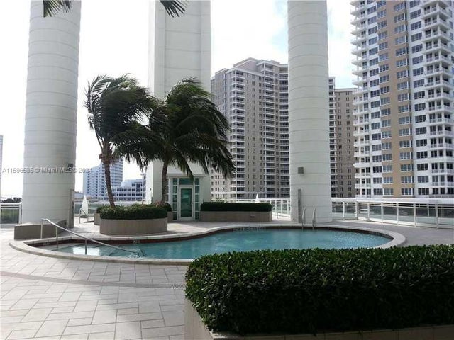 3 of 12 - 900 Brickell Key Blvd 2803, Miami, FL